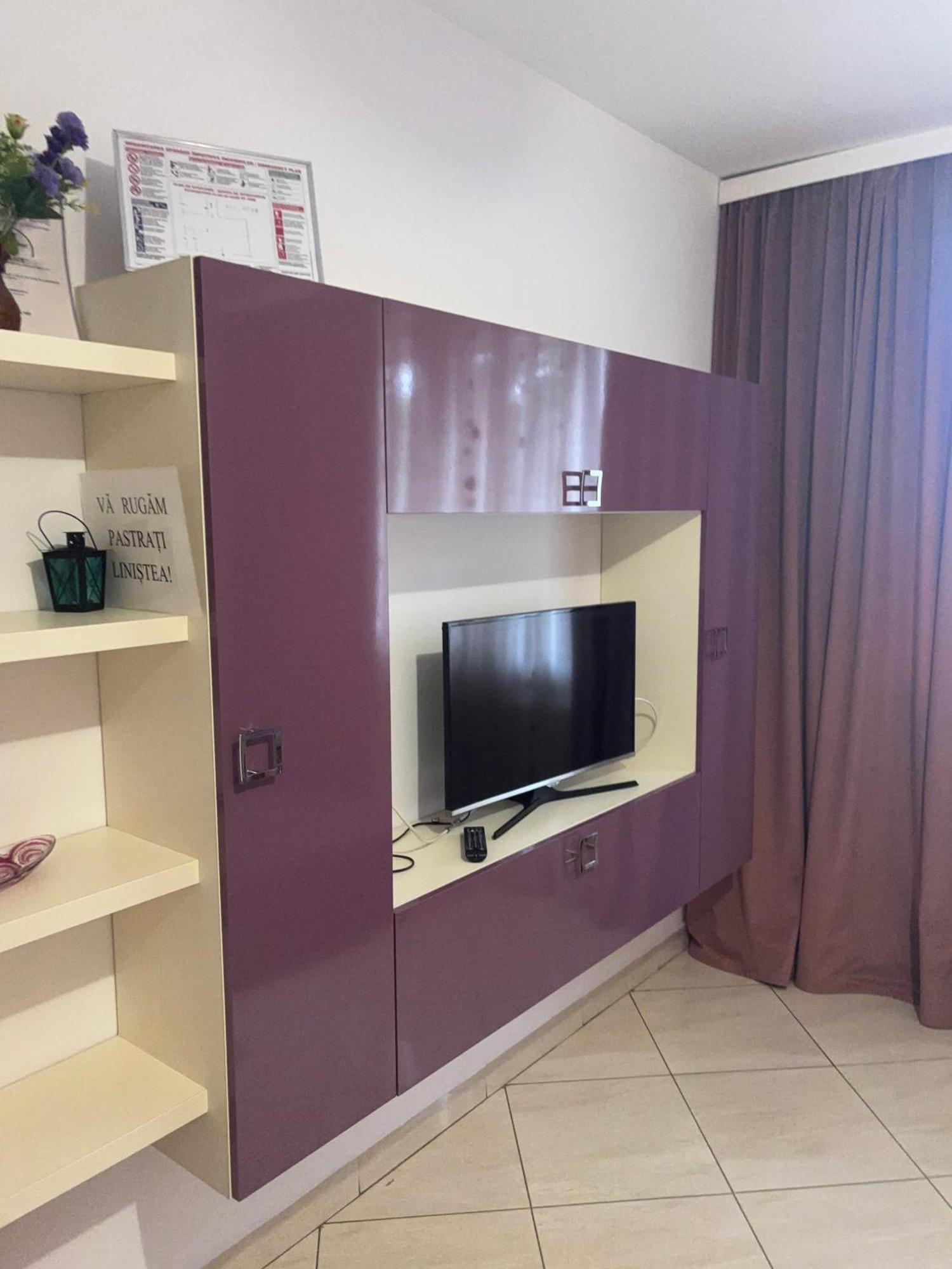 Km 0 Residence Piatra Neamţ エクステリア 写真